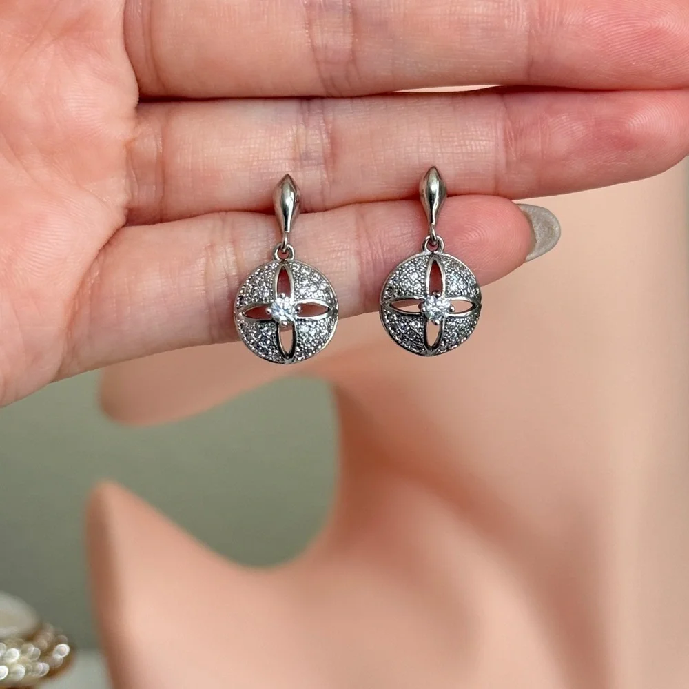 ⚜️ Elegant Silver Drop Earrings - Picture 7 of 7